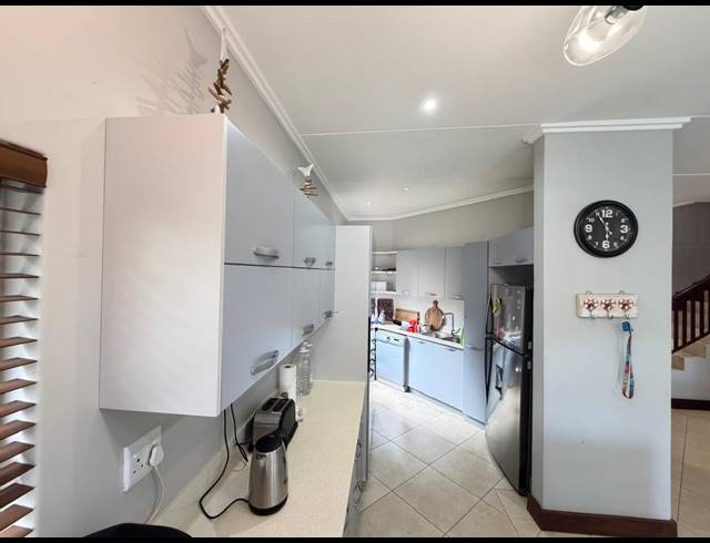 4 BEDROOM TOWNHOUSE FOR SALE IN ZIMBALI ESTATE